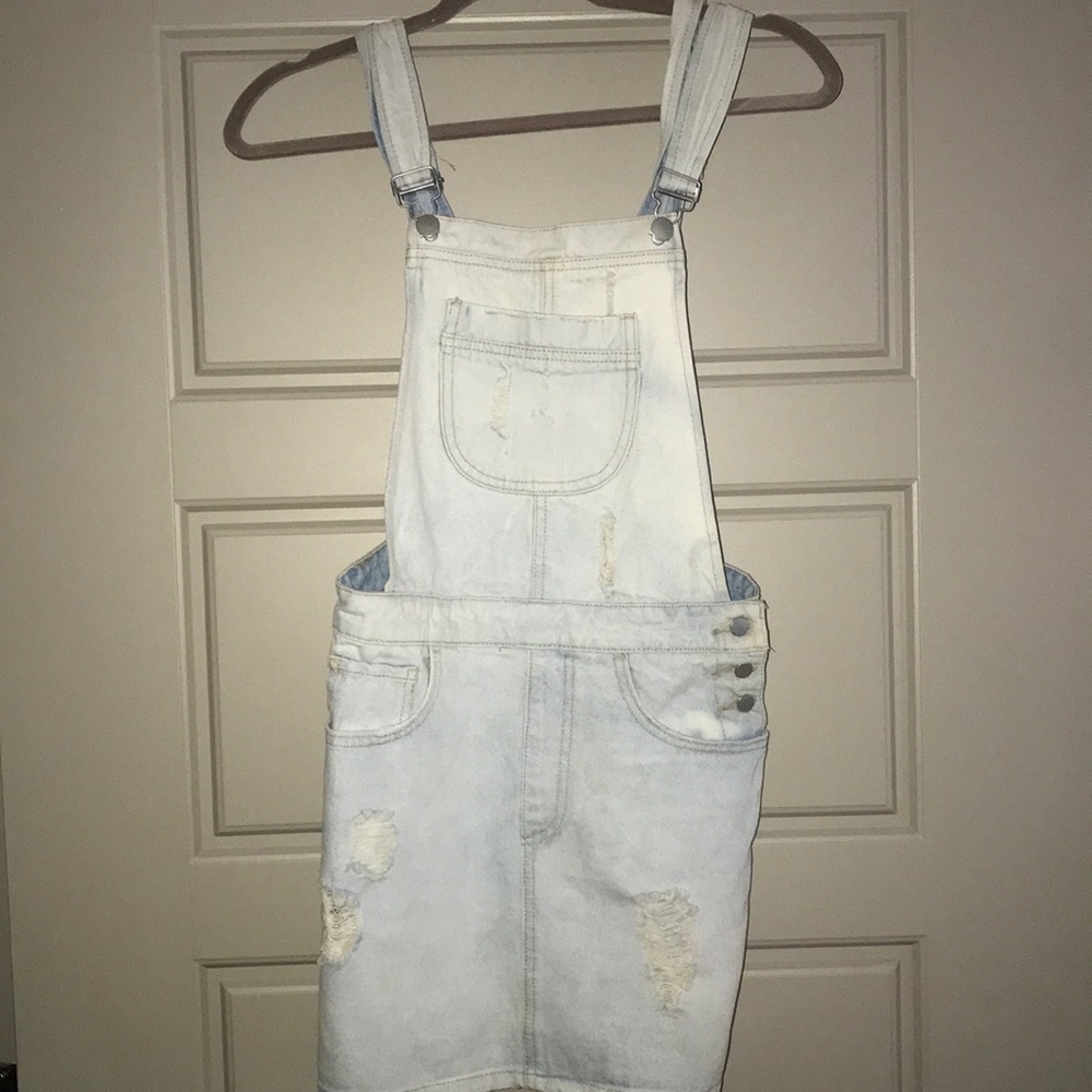 Overall dress